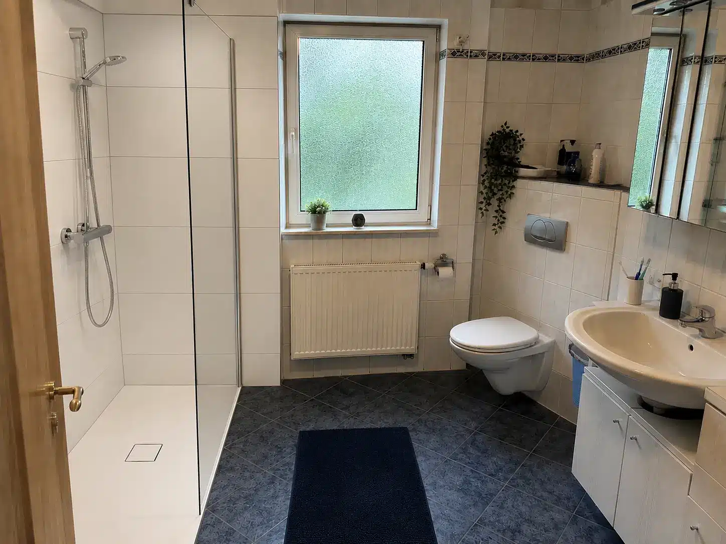 Badezimmer nach Teilsanierung